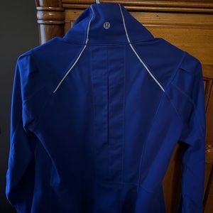 Lululemon purple jacket size 4